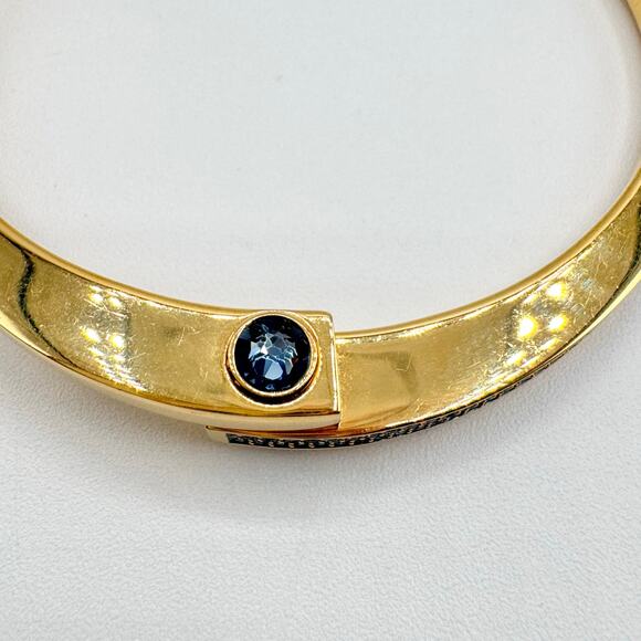 Swarovski Blue Pave Gold Tone Hinge Bangle Bracelet Swan Signed Rare Fits 7 1/4” - Picture 9 of 16